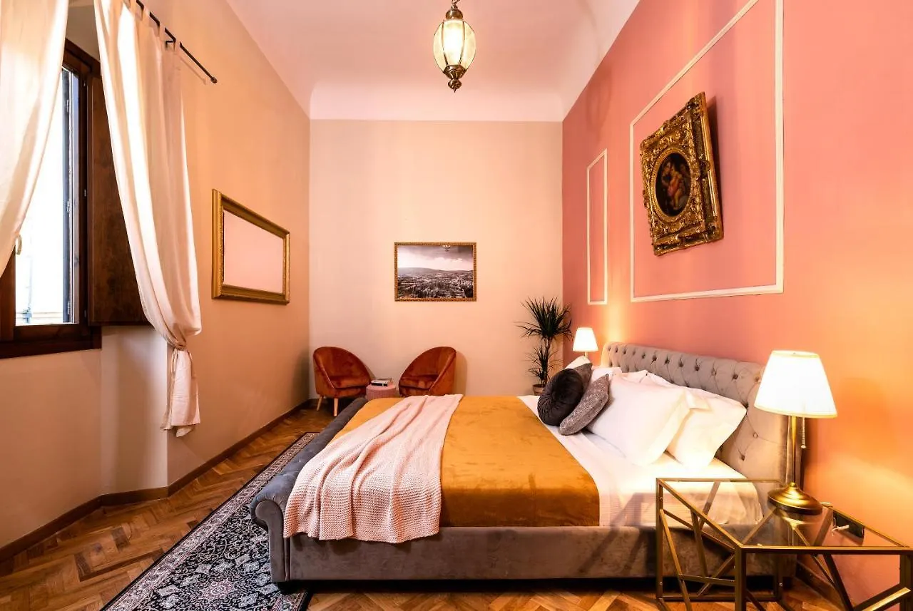 Elegant And Historic 3-Bedroom In City Center -By Likehomeflorence Apartment Florence